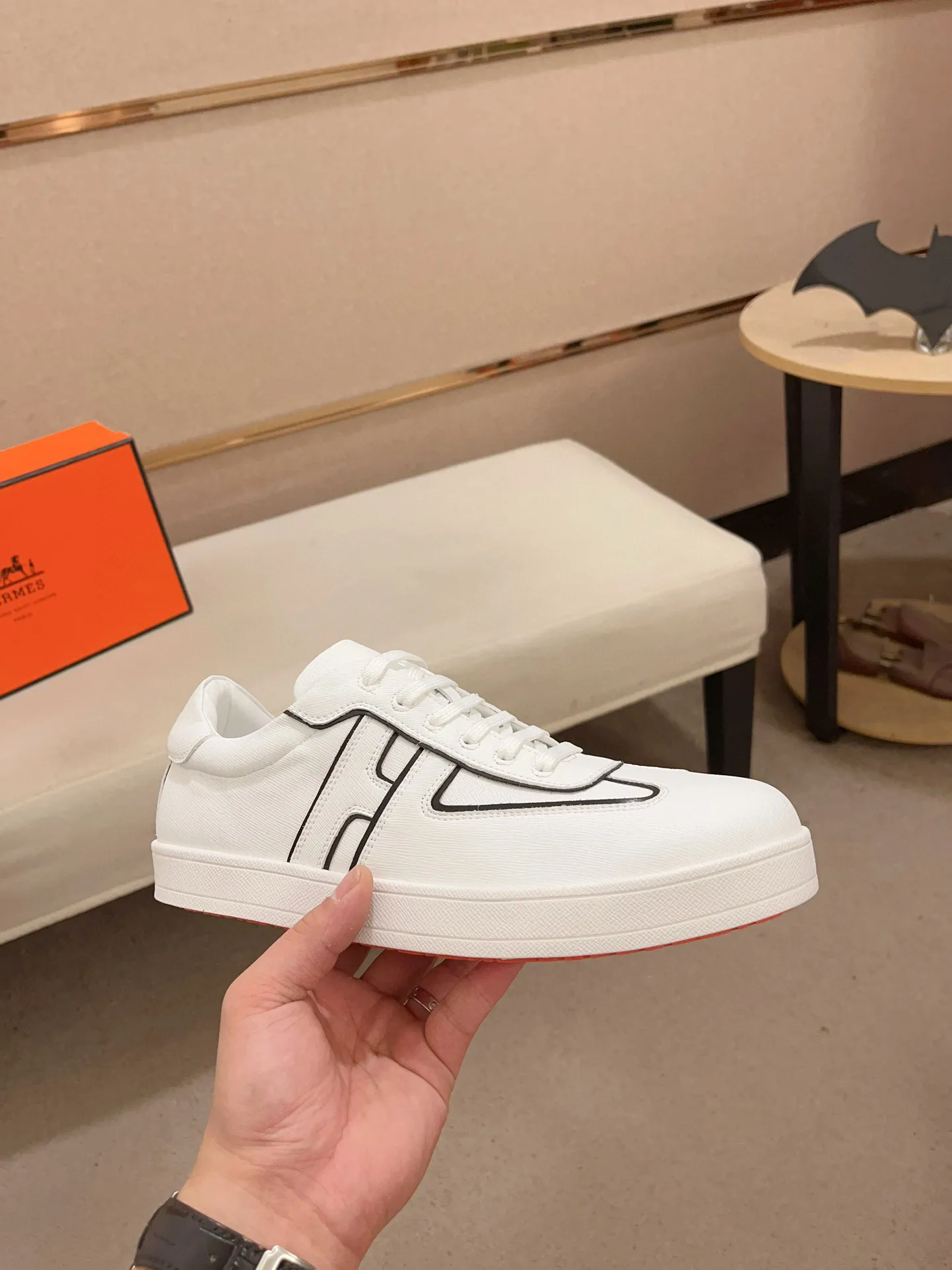 Men's clothing and shoes💰: 400💰《HERMES》【Classic Original Version】Hermès; Top 🔝 Purchasing Agency 🔍🔍Men's latest 🇺🇸 counter sales simultaneously, original ▲▲cowhide imported from Italy ▲▲Exquisite workmanship (Italian 🇮🇹Imported water-dyed 🐂cowhide lining) sole: original sole provided by the original factory, ⚠️exclusive double-layer activity·TPR·rubber·combined molded outsole; Code number: 38-44 (45/46 can be customized, non-refundable)